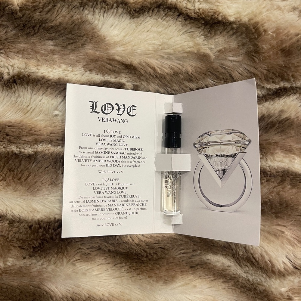 Vera Wang Love Eau de Parfum Perfume Fragrance Sample Vial NEW